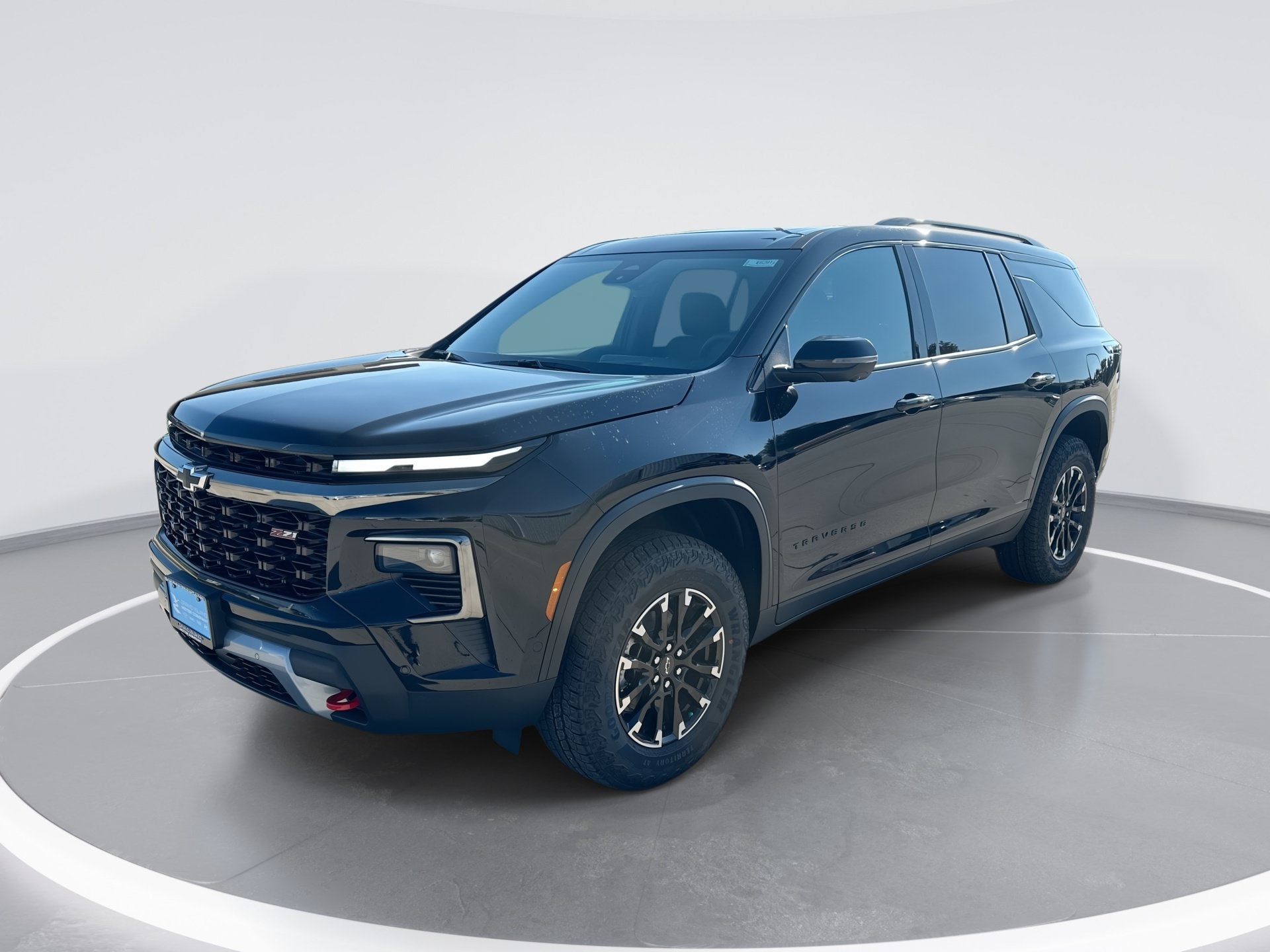 2026 Chevrolet Traverse Z71 in Mosaic Black Metallic — front three-quarter view